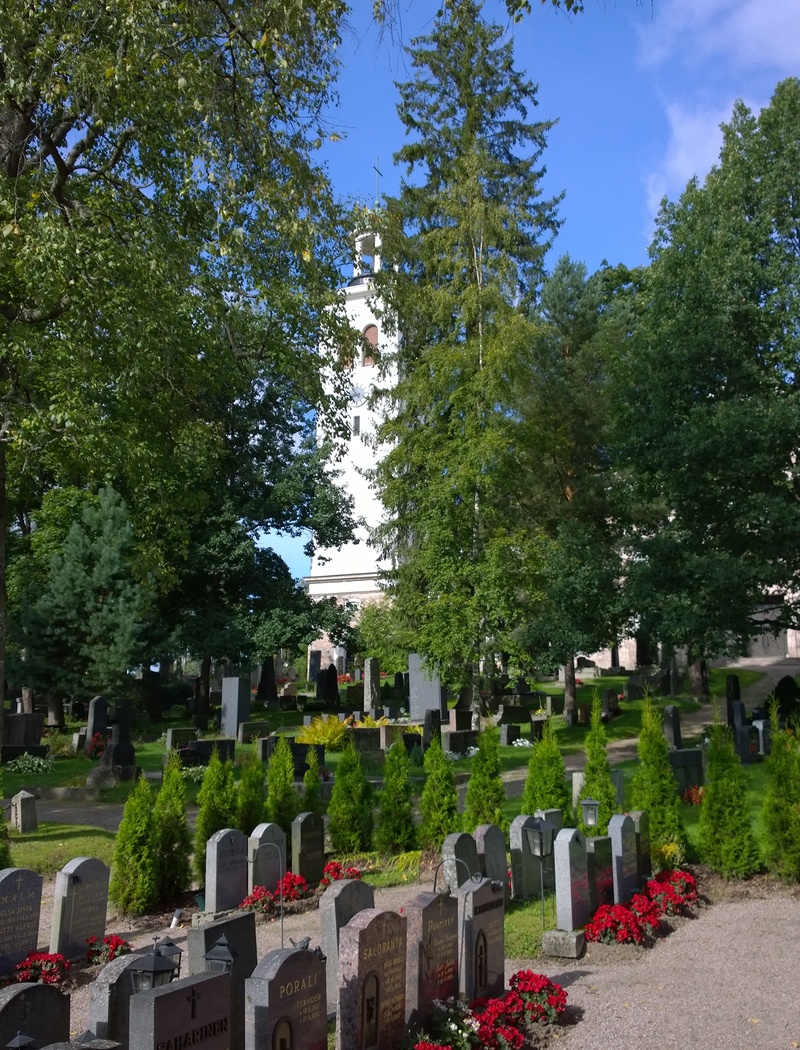 Orimattilan kirkon hautausmaa.