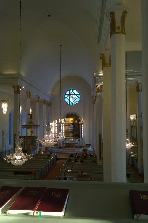 Sisäkuva Orimattilan kirkossa.